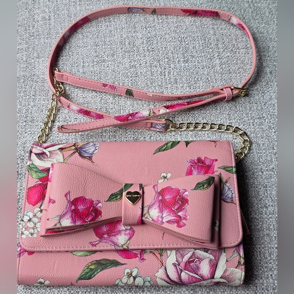 Betsey Johnson XL 3 Pocket Wallet Purse Floral Print - Picture 2 of 16